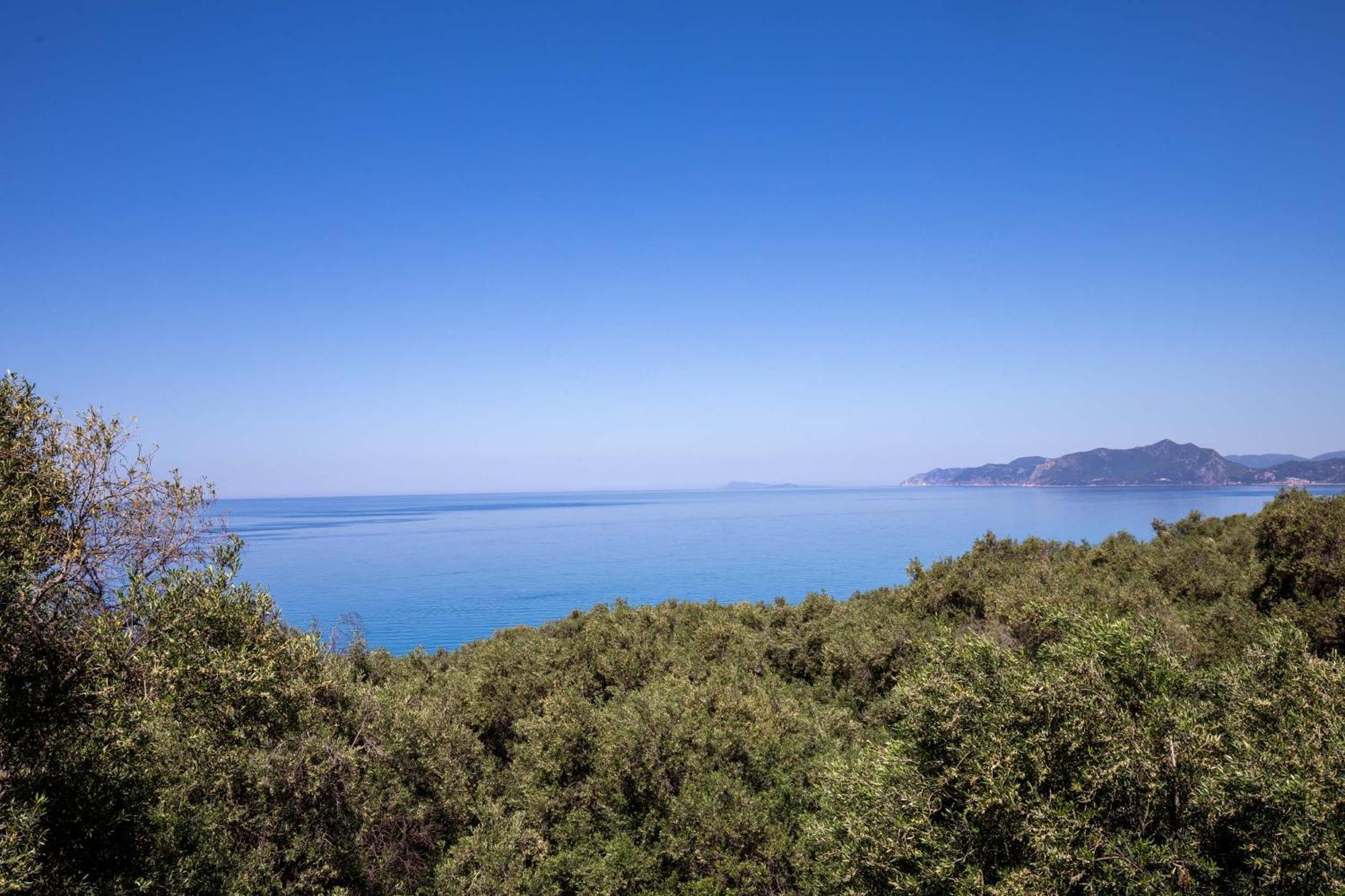 Villa Corfu Travel Sories *